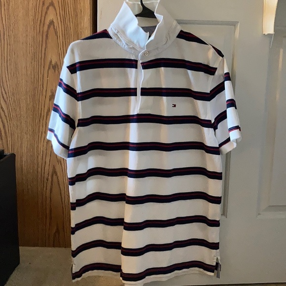 Short sleeve polo style Hilfiger shirt - Picture 1 of 4